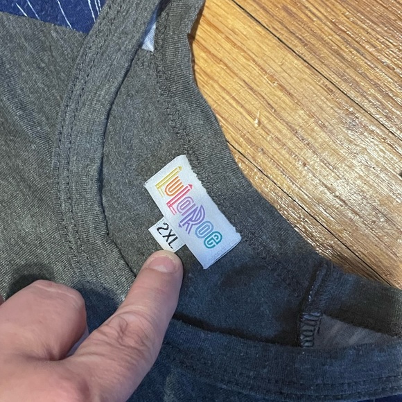 2xl LuLaRoe Randy Top - Picture 3 of 4